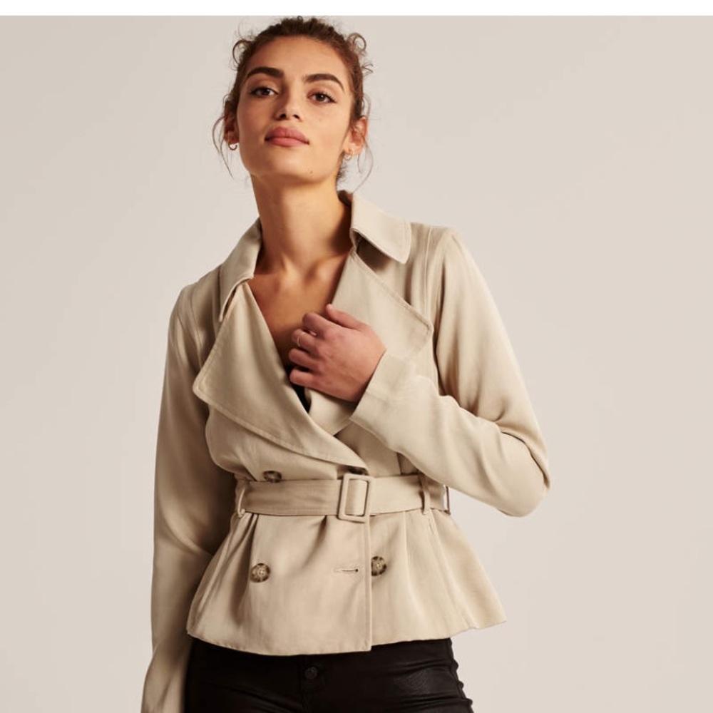 Abercrombie & Fitch Women's Tan Trench Coat with Belt - Picture 3 of 6